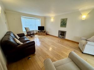 Lounge- click for photo gallery